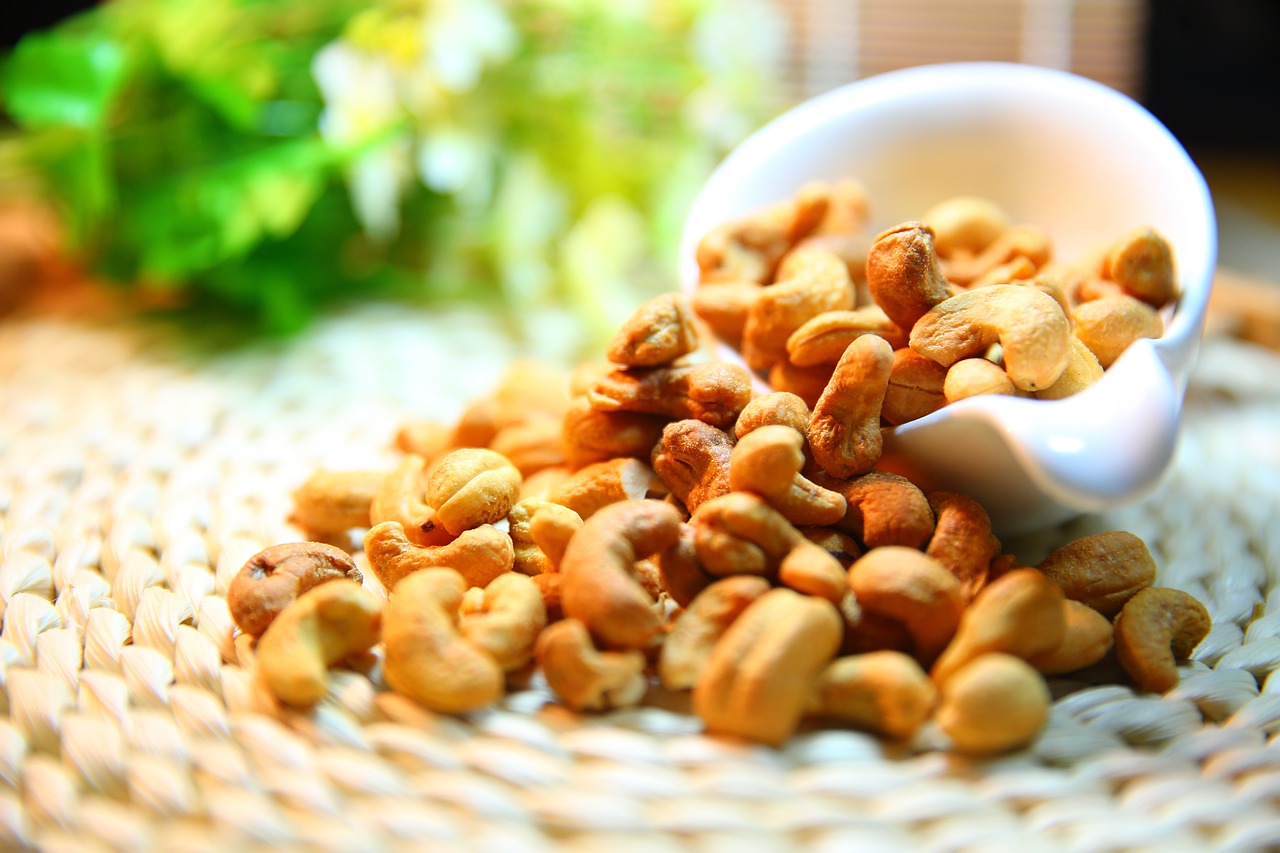 cashew, nut, protein-1098177.jpg